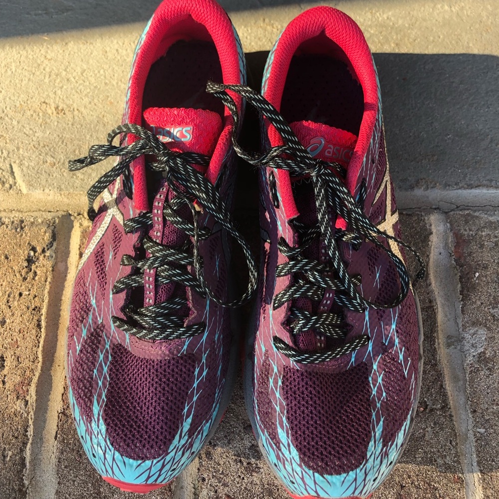 women’s ASICS running trail sneakers